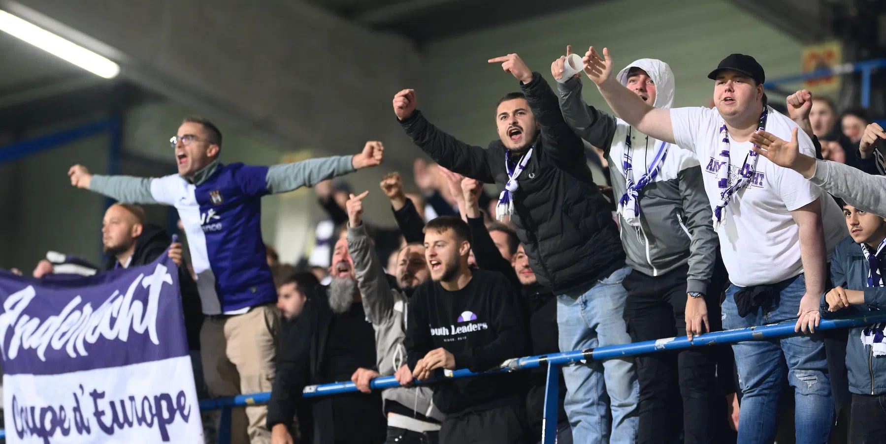 Harde kern Anderlecht komt met actie tijdens topper tegen Standard