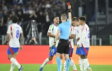 Thumbnail for article: Italianen halen opgelucht adem: 'Hadden geluk bij het penaltymoment op Openda’