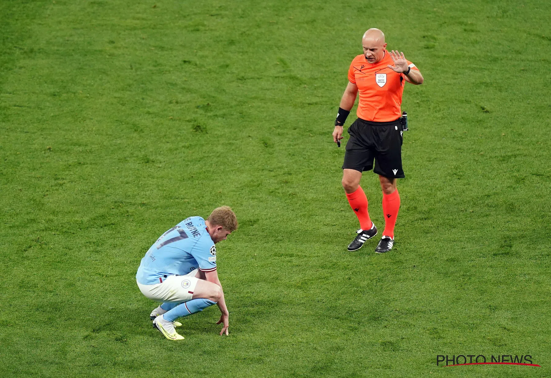 Voetbalbelasting gespiegeld aan wielrennen na klachten over blessureleed