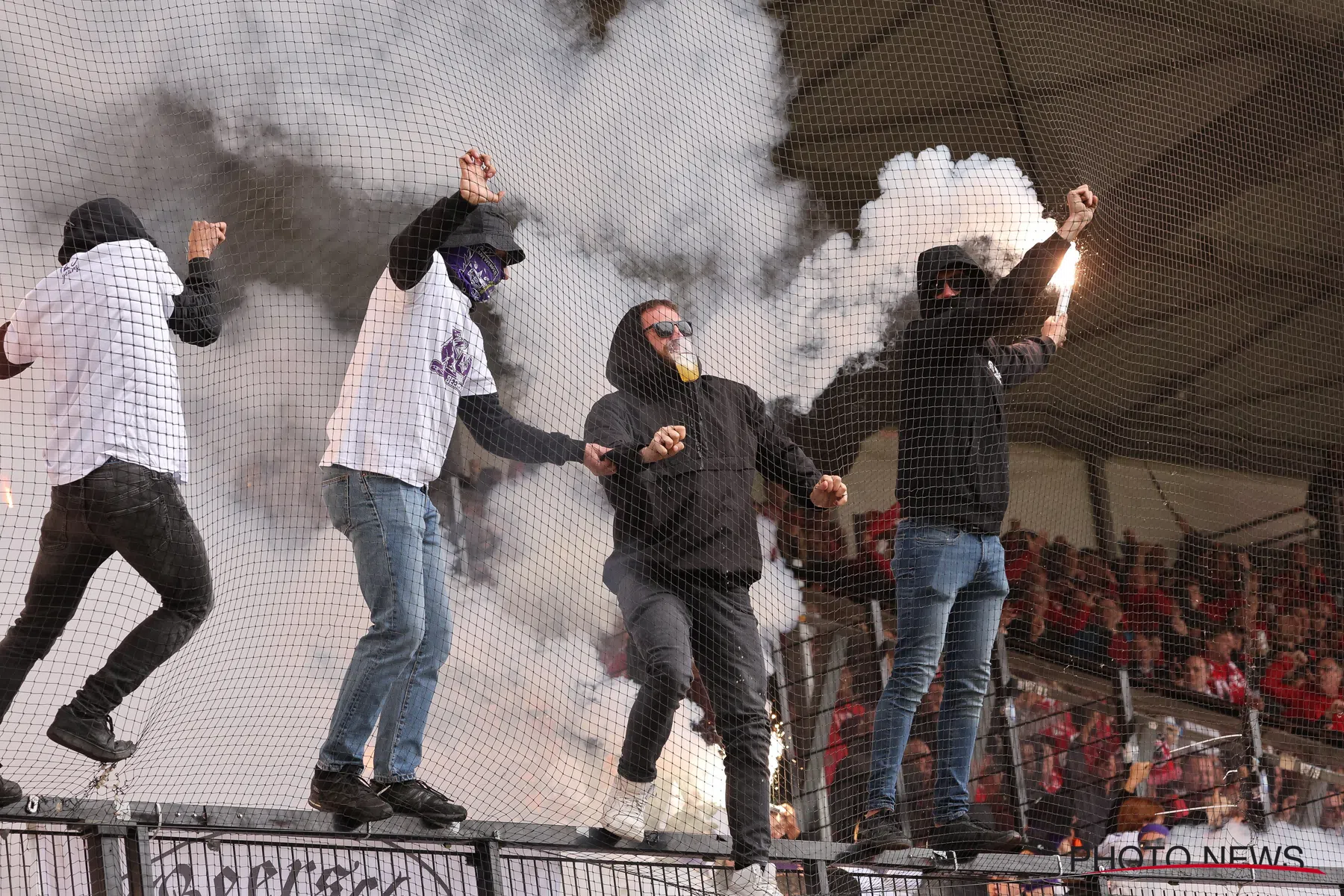 Ander geluid bij diehard-Beerschot-fan over de ultra's in Jupiler Pro League 