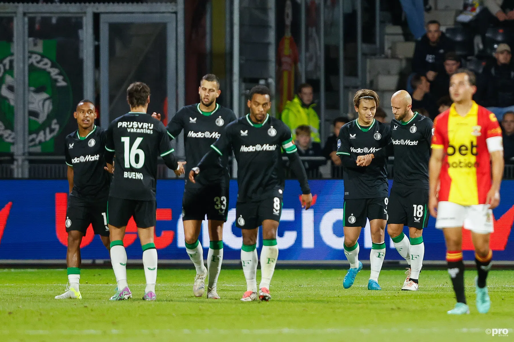 Marciano Vink ziet 'schoonheid' bij Feyenoord: 'Voetbal is soms echt poëzie'