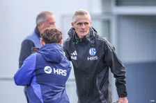 Thumbnail for article: Van Wonderen ziet Schalke-problematiek bij debuut nog groter worden door nederlaag