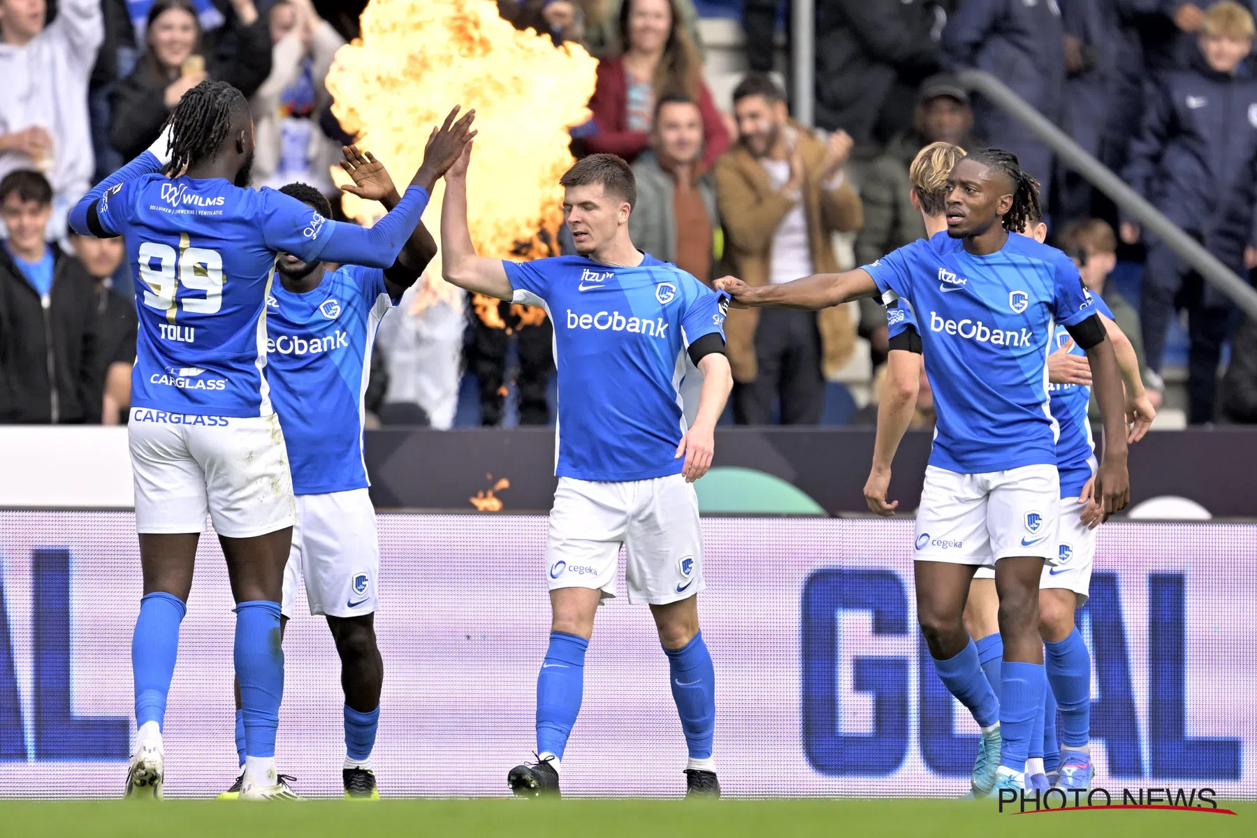 Steuckers over spreekkoren na winst Genk vanuit publiek STVV 