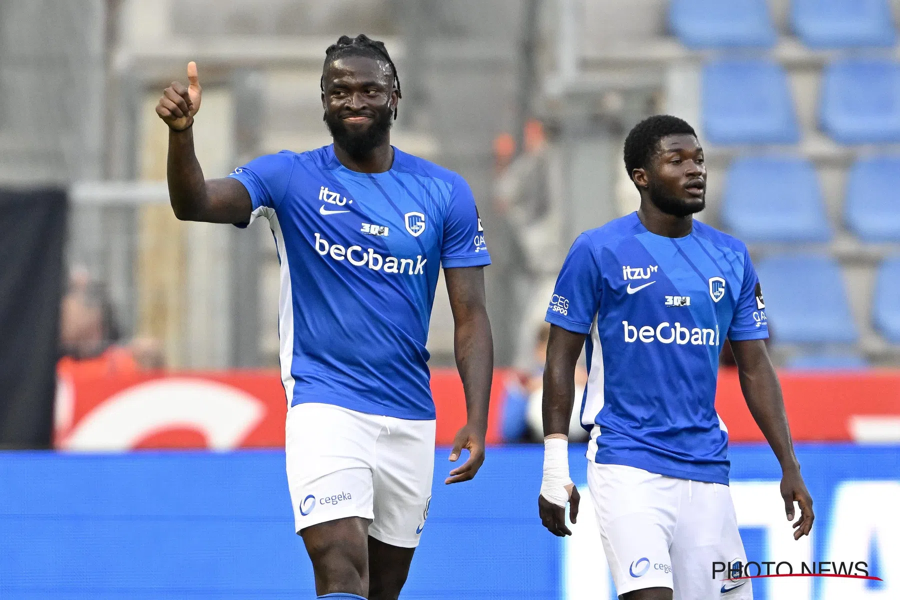 Tolu Arokodare blikt vooruit op clash Genk tegen Gent