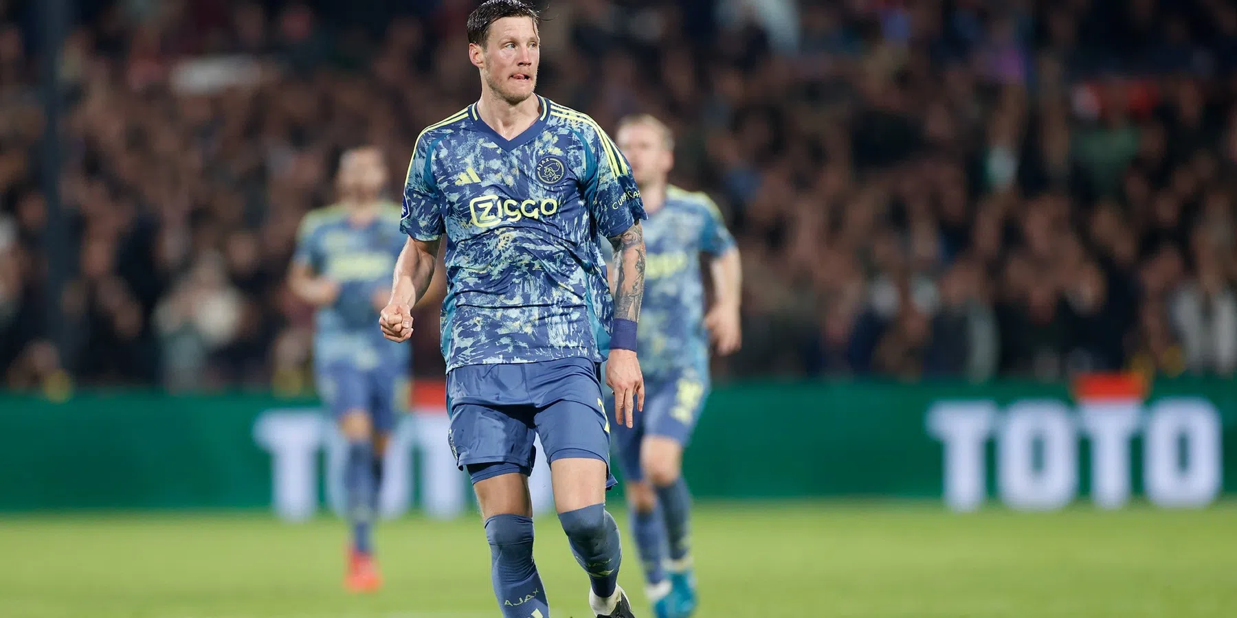 Perez heeft twijfels over het aanblijven van Weghorst bij Ajax