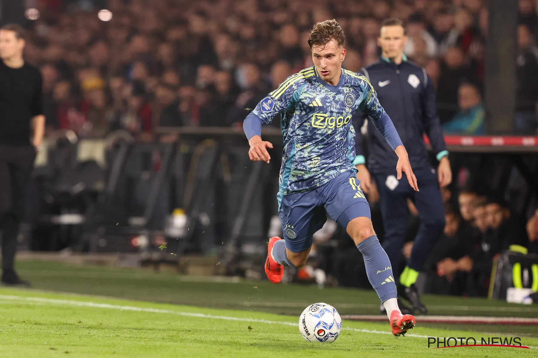 Mika Godts in topvorm bij Ajax