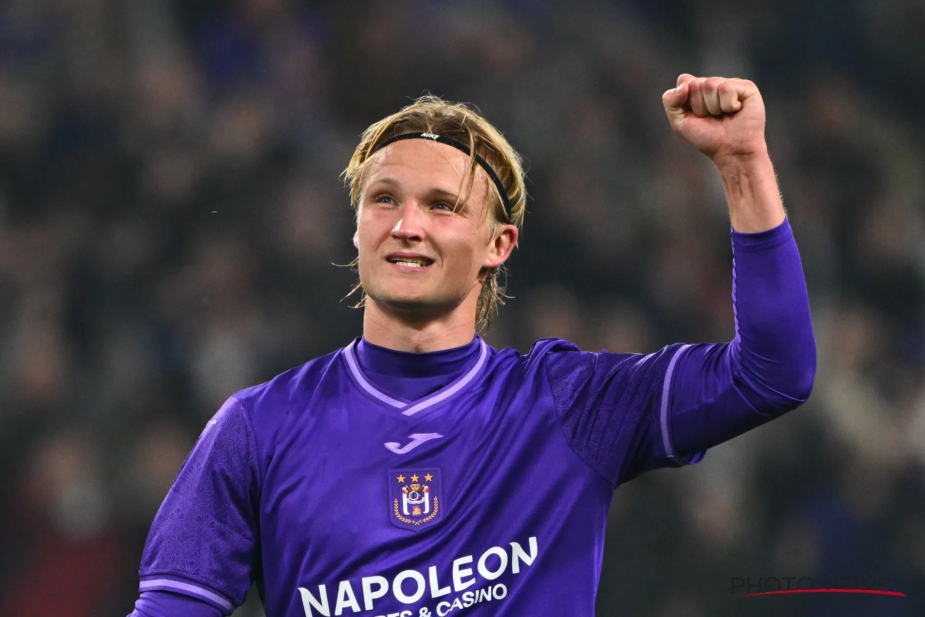 Kasper Dolberg schrijft geschiedenis met vier goals bij RSC Anderlecht
