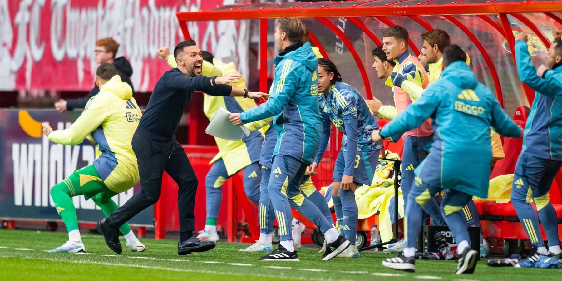 Farioli Ziet 'ballen' Bij Ajax: 'Niemand Had Ook Maar 1 Euro Voor Ons ...