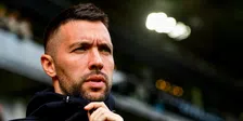 Thumbnail for article: De Boer verklaart waar onderonsje met Farioli over ging: 'Dat vond hij mooi'