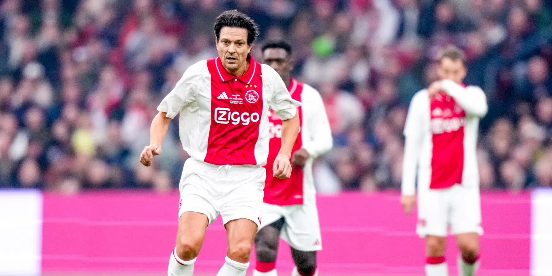 Ajax Legends winnen van Real Madrid Legends