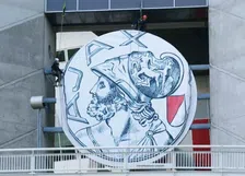 Ajax begint direct met vervangen: Klassieke logo terug bij Johan Cruijff ArenA