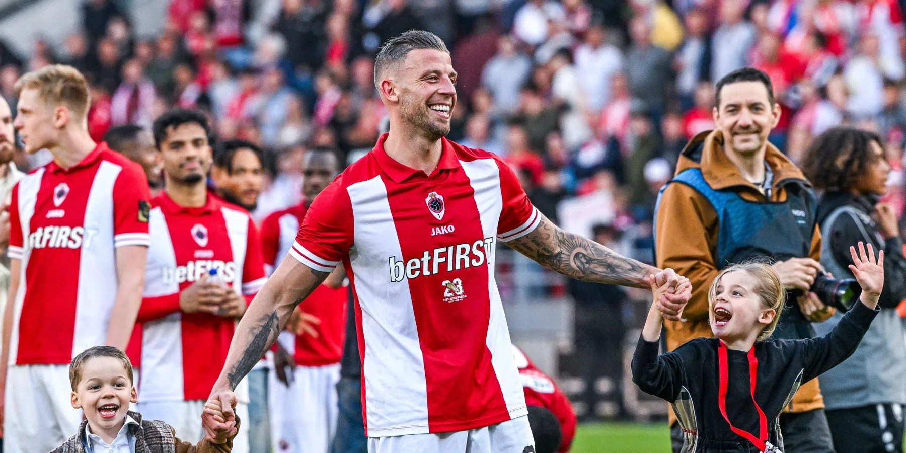 Alderweireld belooft afscheidsoptreden bij Antwerp