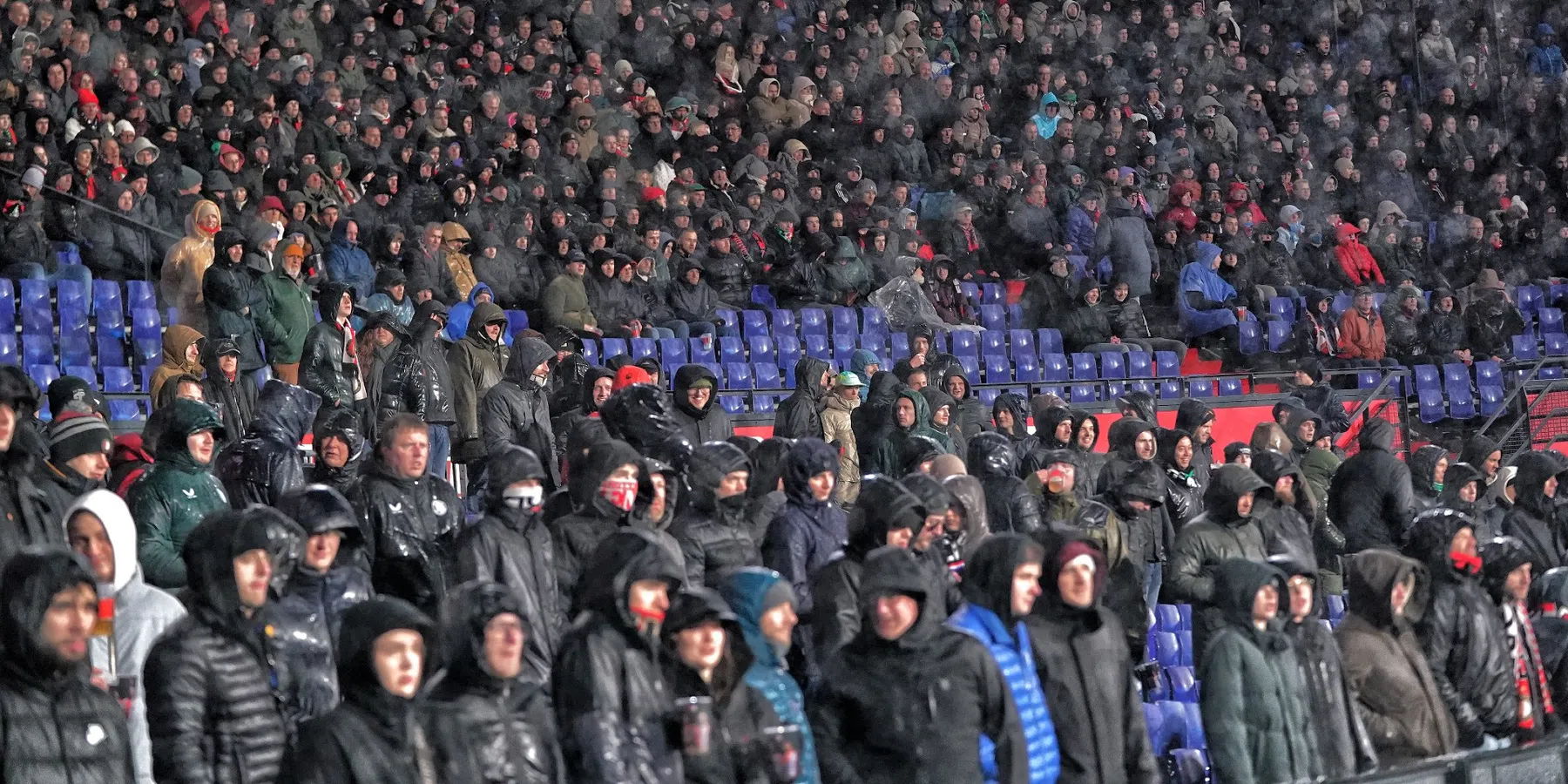 Opnieuw kritiek op de Kuip: 'Is dat nou charmant, of topclub-onwaardig?'