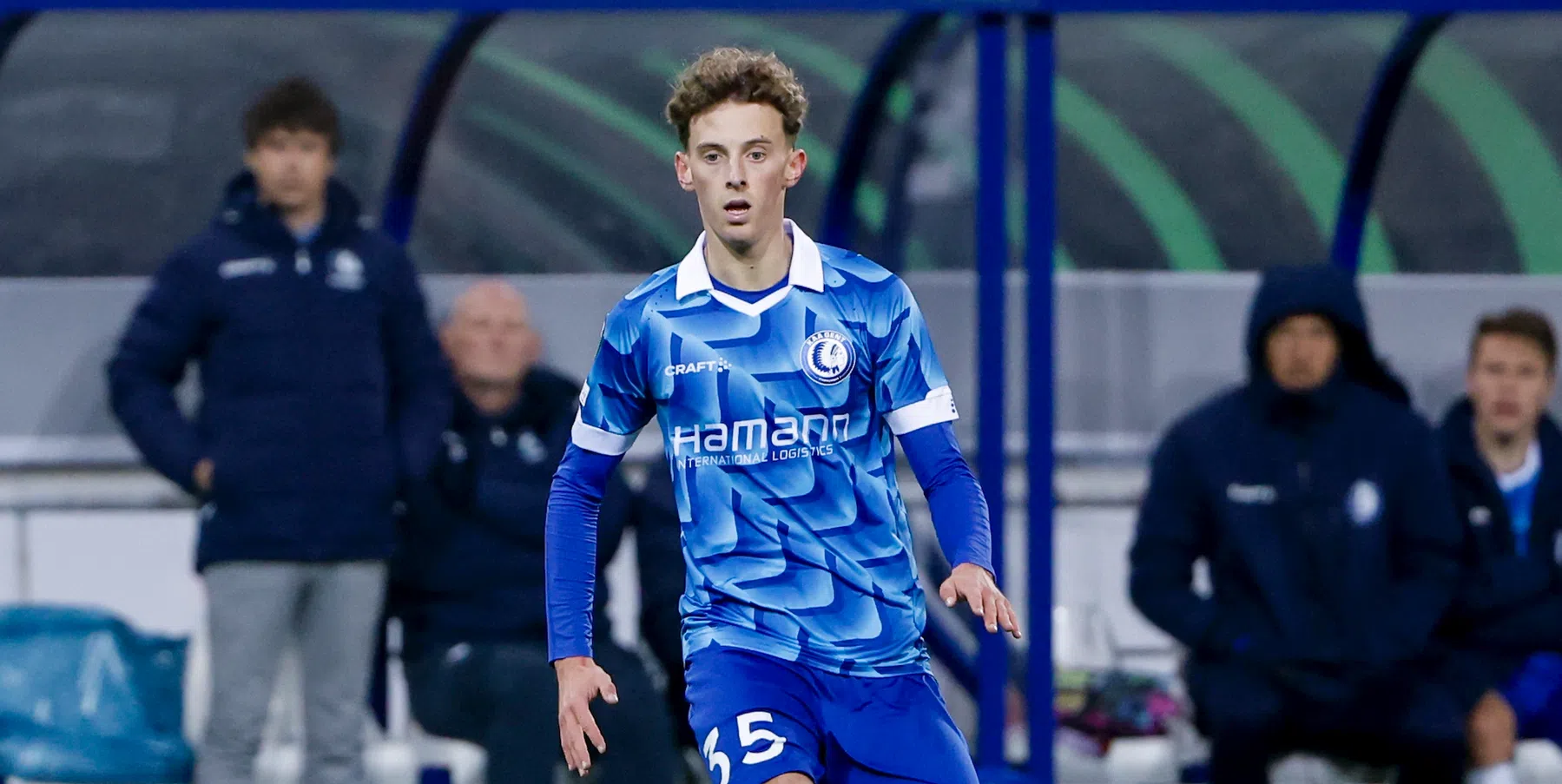 OFFICIEEL: Gent verlengt het contract van 18-jarige De Meyer tot 2028