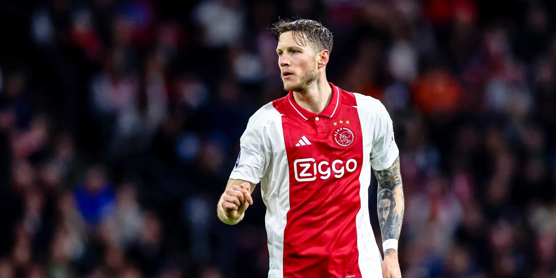 Ajax zonder 'niet fitte' Weghorst naar Spanje, spits sluit mogelijk later nog aan