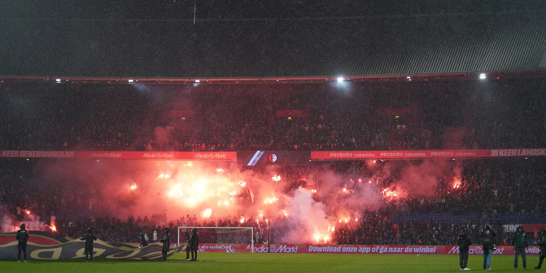 NRC en BOOS: politie en gemeente Rotterdam kritisch op optreden Feyenoord