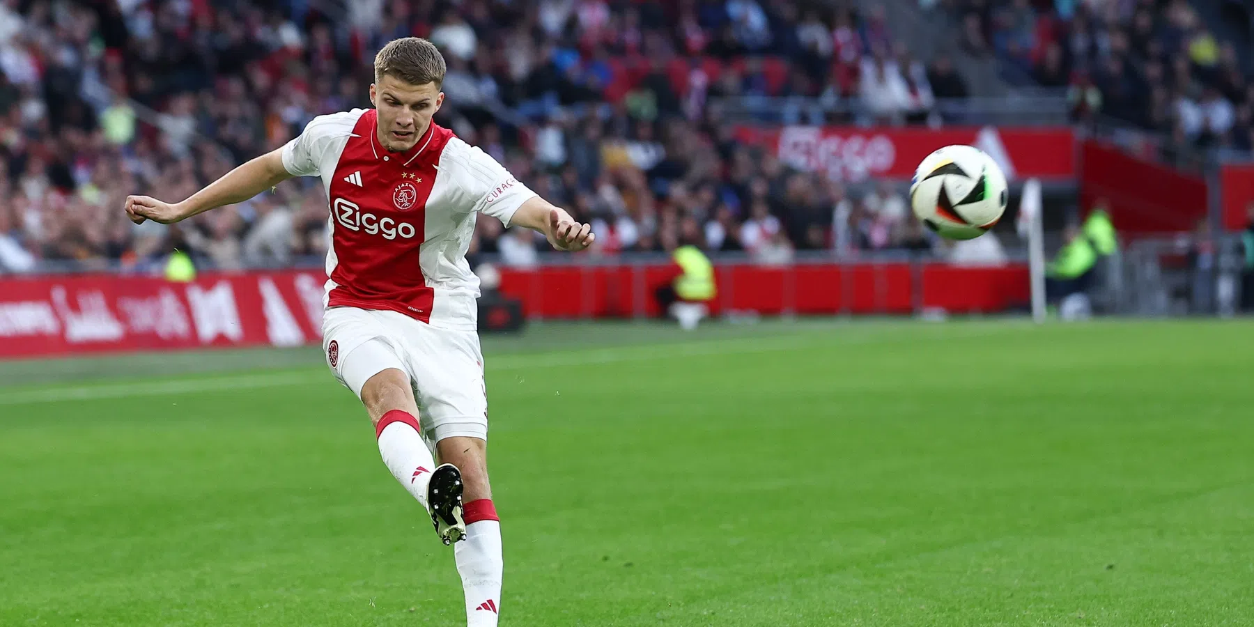 Gaaei zelfkritisch na rode kaart bij Ajax