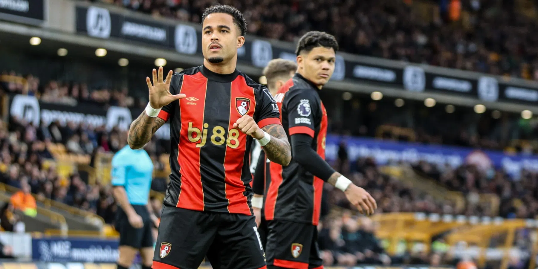 Kluivert belangrijk voor Bournemouth, Flekken wint met Brentford