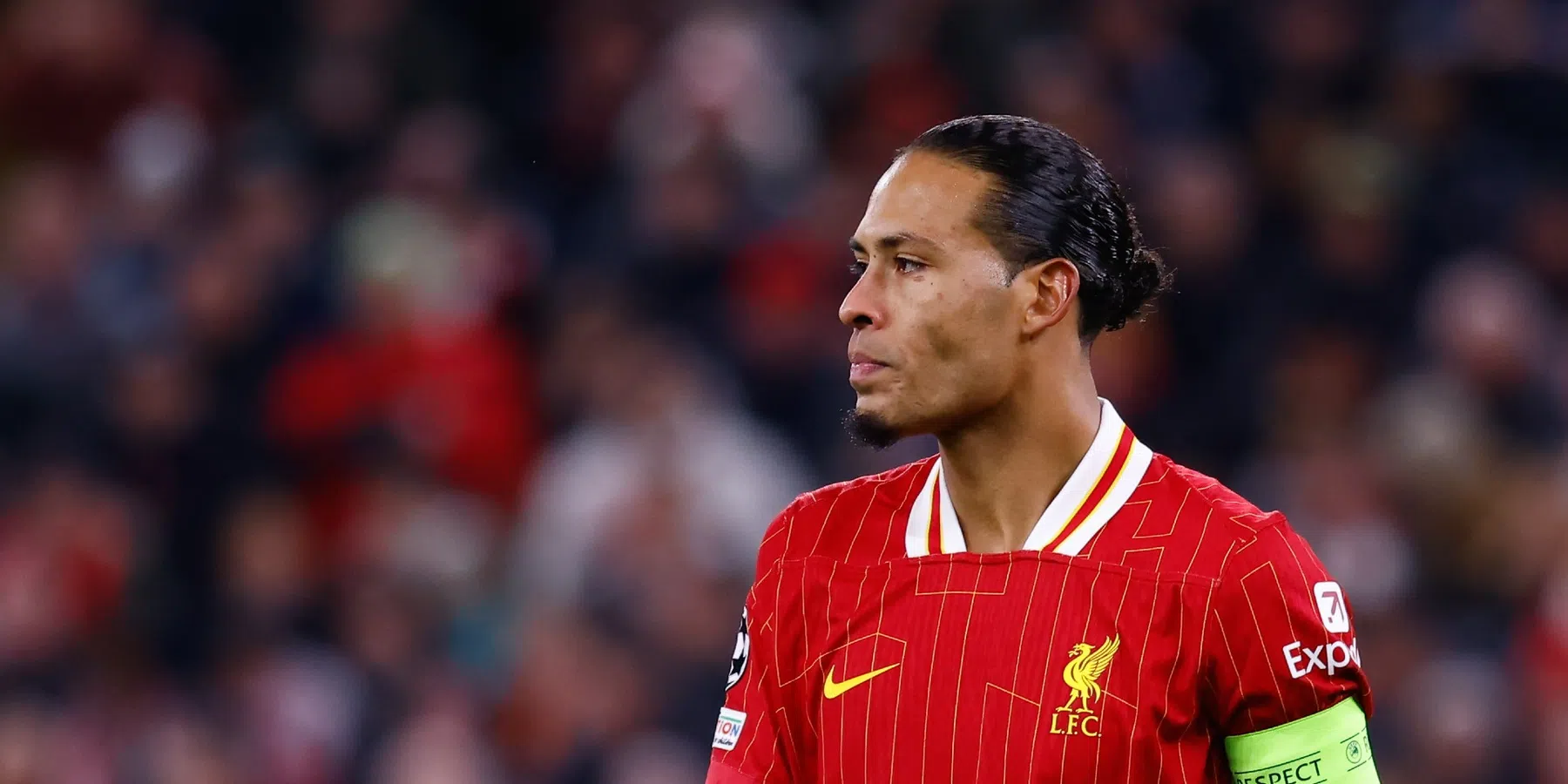 Onzekerheid over toekomst Van Dijk bij Liverpool