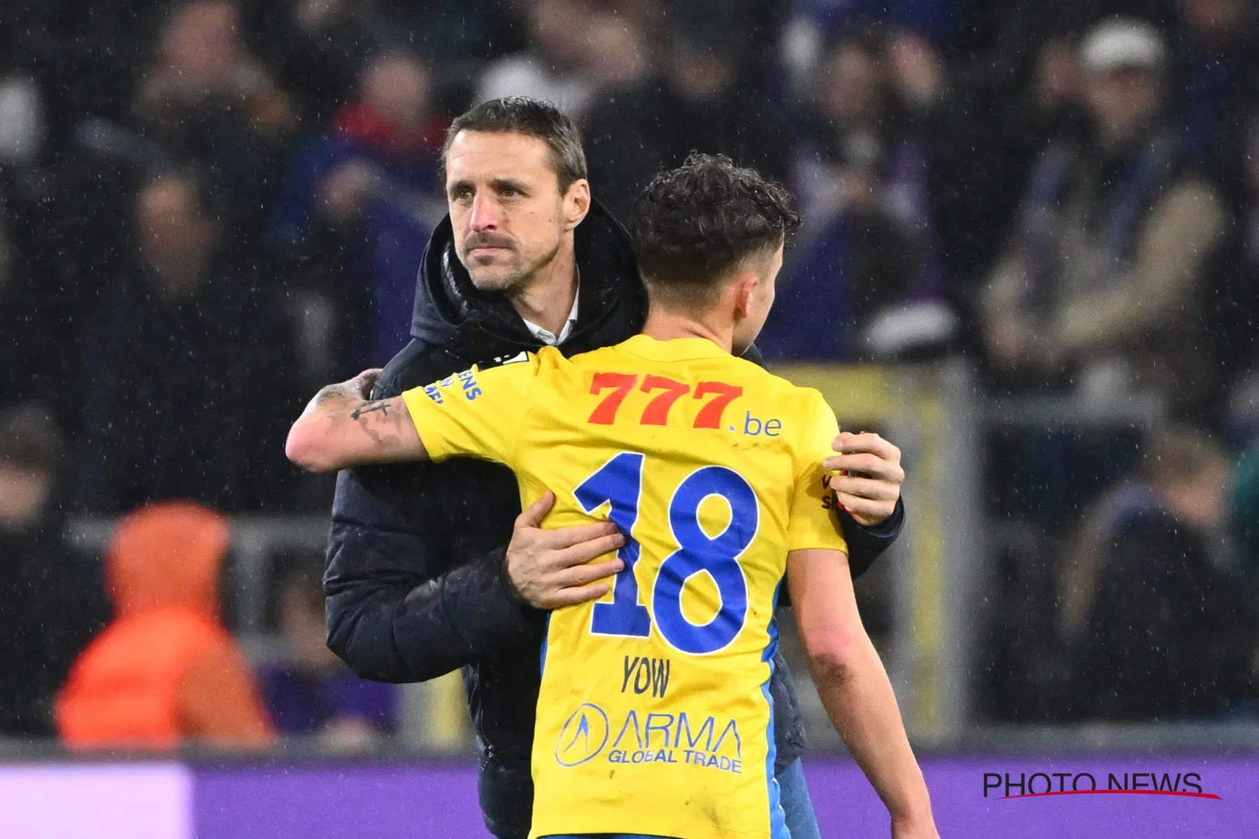 Timmy Simons teleurgesteld na uitschakeling tegen RSC Anderlecht