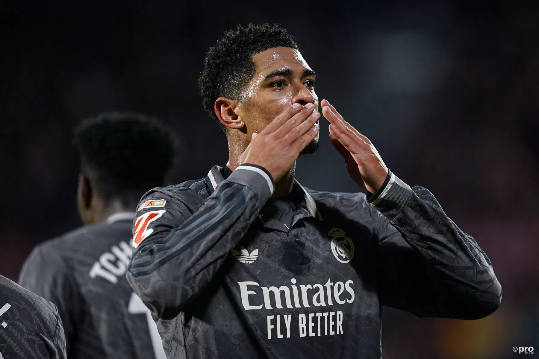 Real Madrid profiteert van misstap Barça