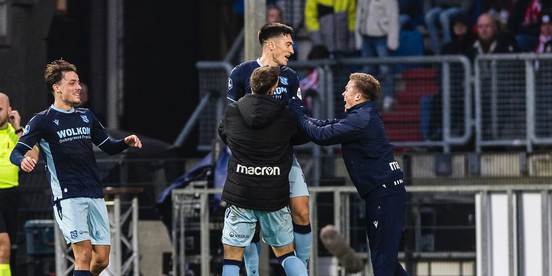 Heerenveen wint na vermakelijke slotfase van Willem II