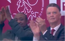 Warm applaus in Johan Cruijff Arena: Babangida is samen met Van Gaal bij Ajax-duel