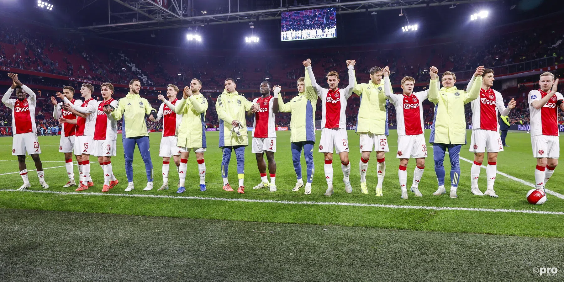 'Ajax diende verzoek in om koninklijk te worden'