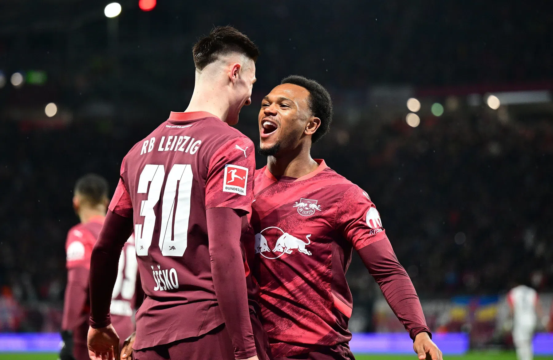 Löis Openda bezorgt RB Leipzig winst tegen Eintracht Frankfurt