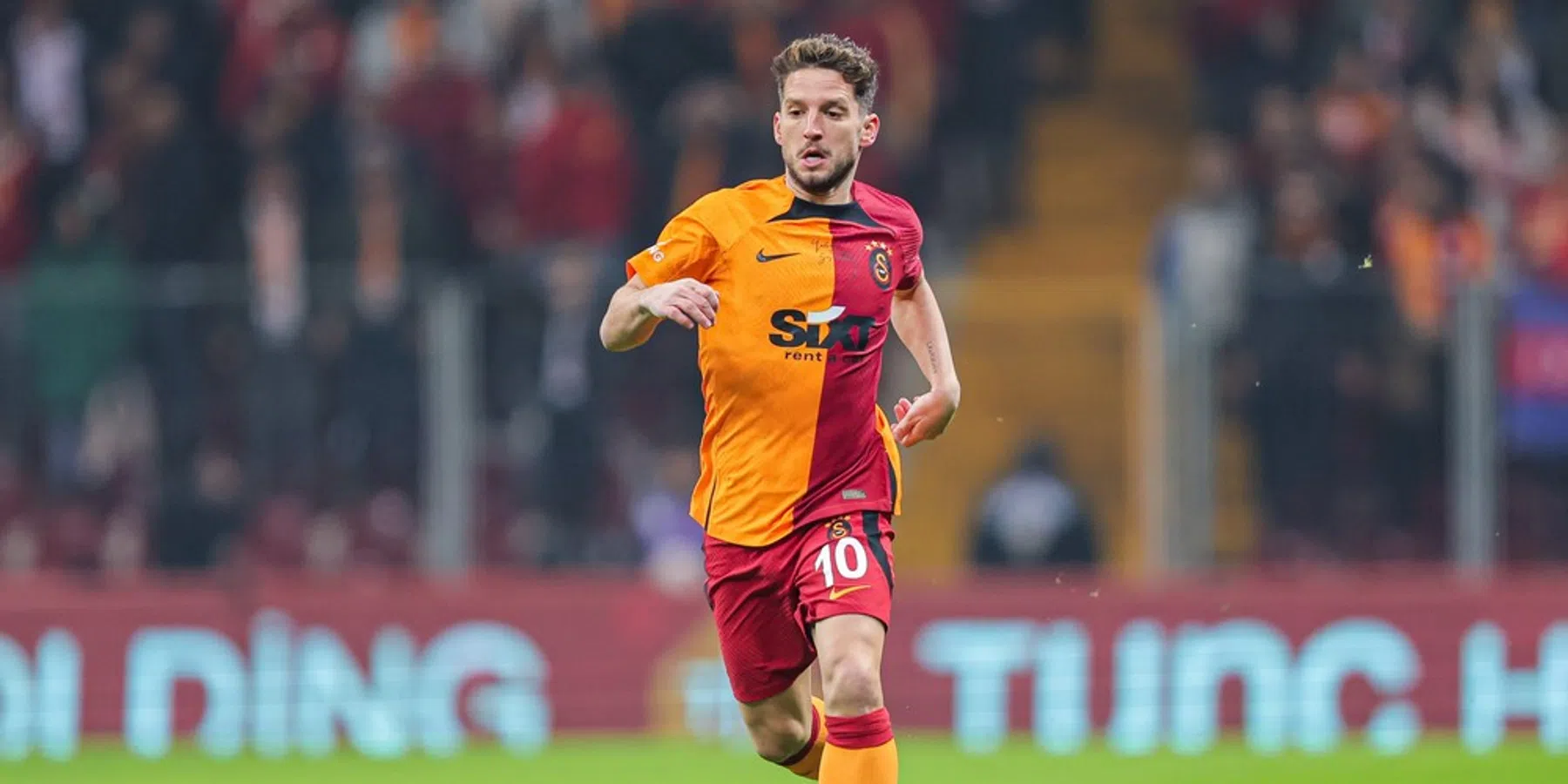 Galatasaray wil contract van Mertens verlengen