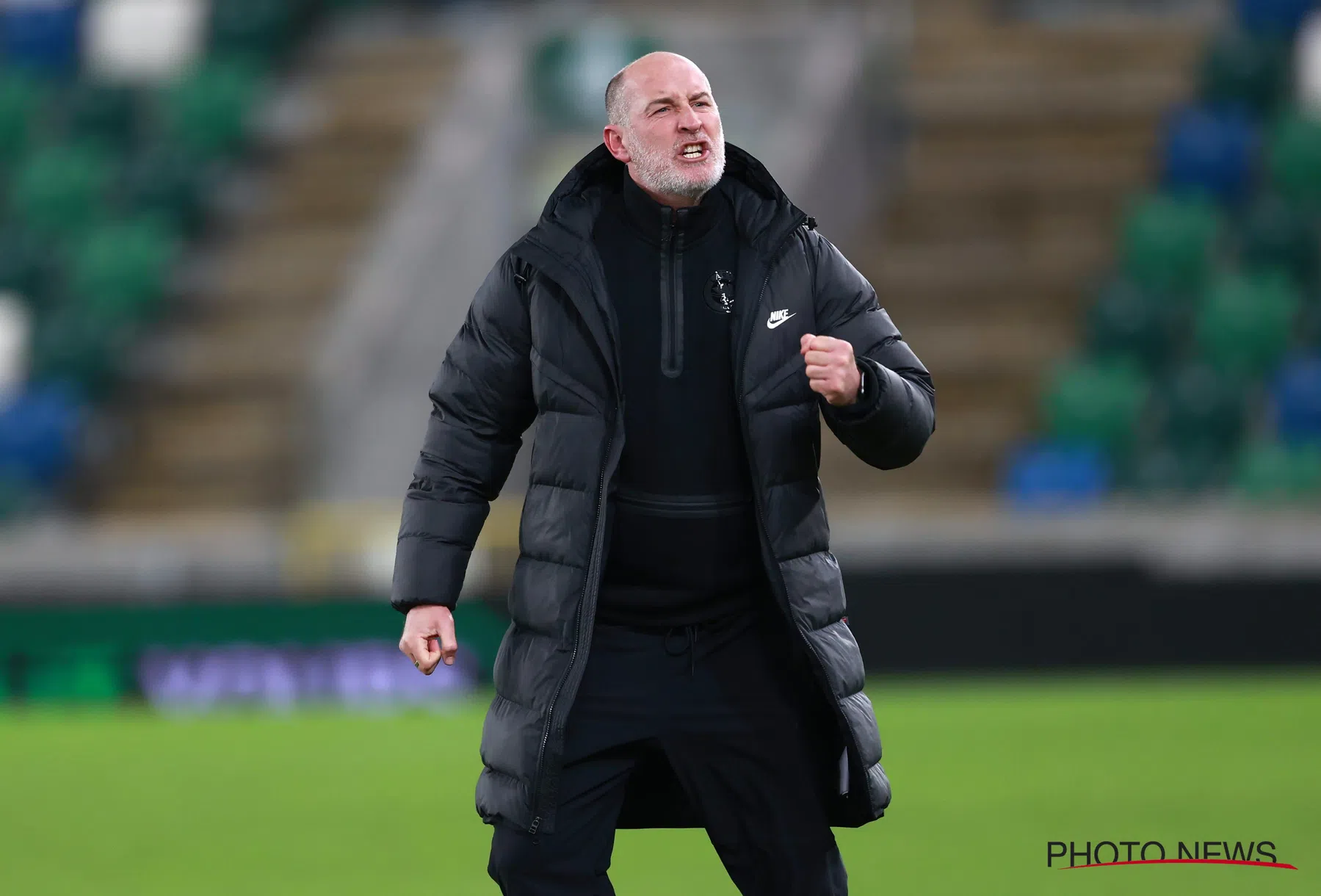 Uitzinnige vreugde bij Larne-trainer Haveron na zege op KAA Gent