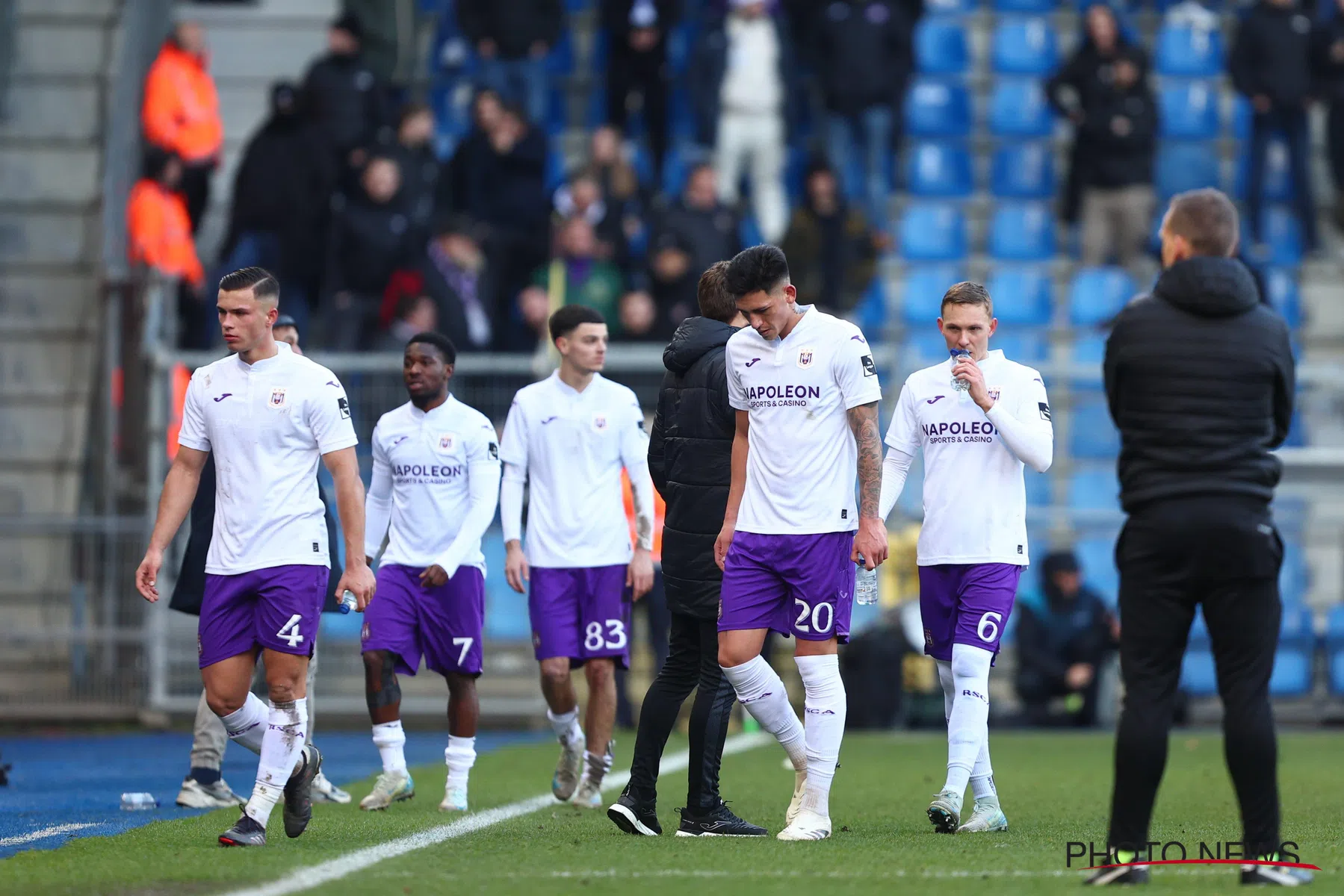 Tegen KRC Genk mossel noch vis bij RSC Anderlecht, identiteit ontbrak