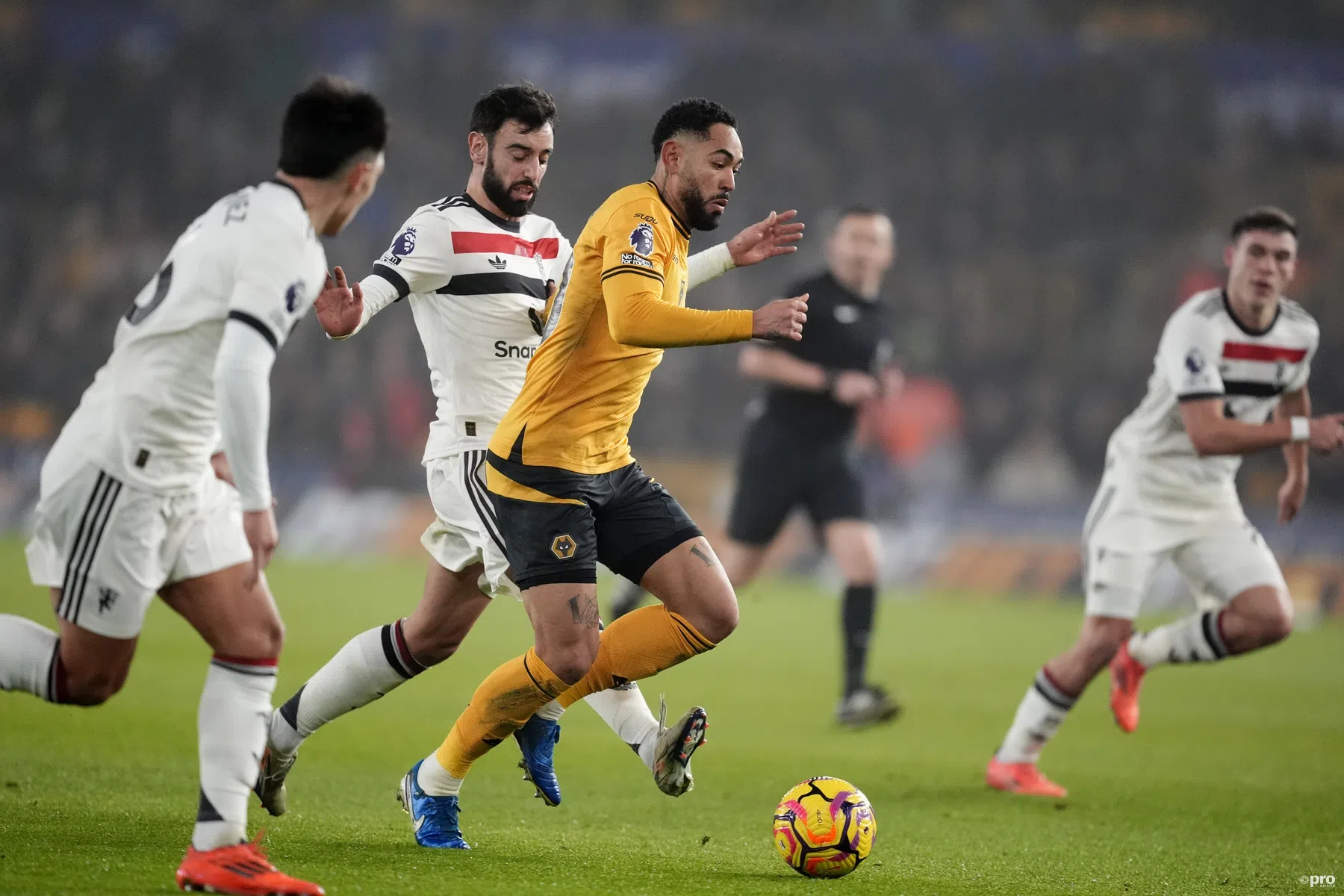 United ploetert ook onder Amorim: nederlaag bij Wolves