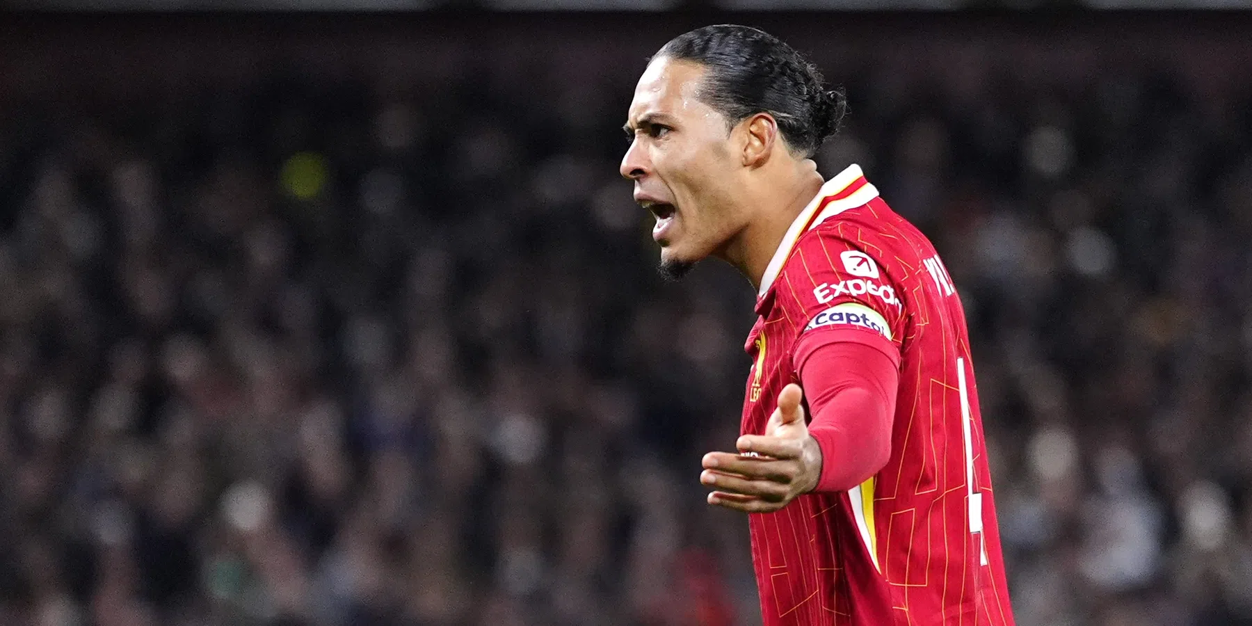 Van Dijk over blijven bij Liverpool