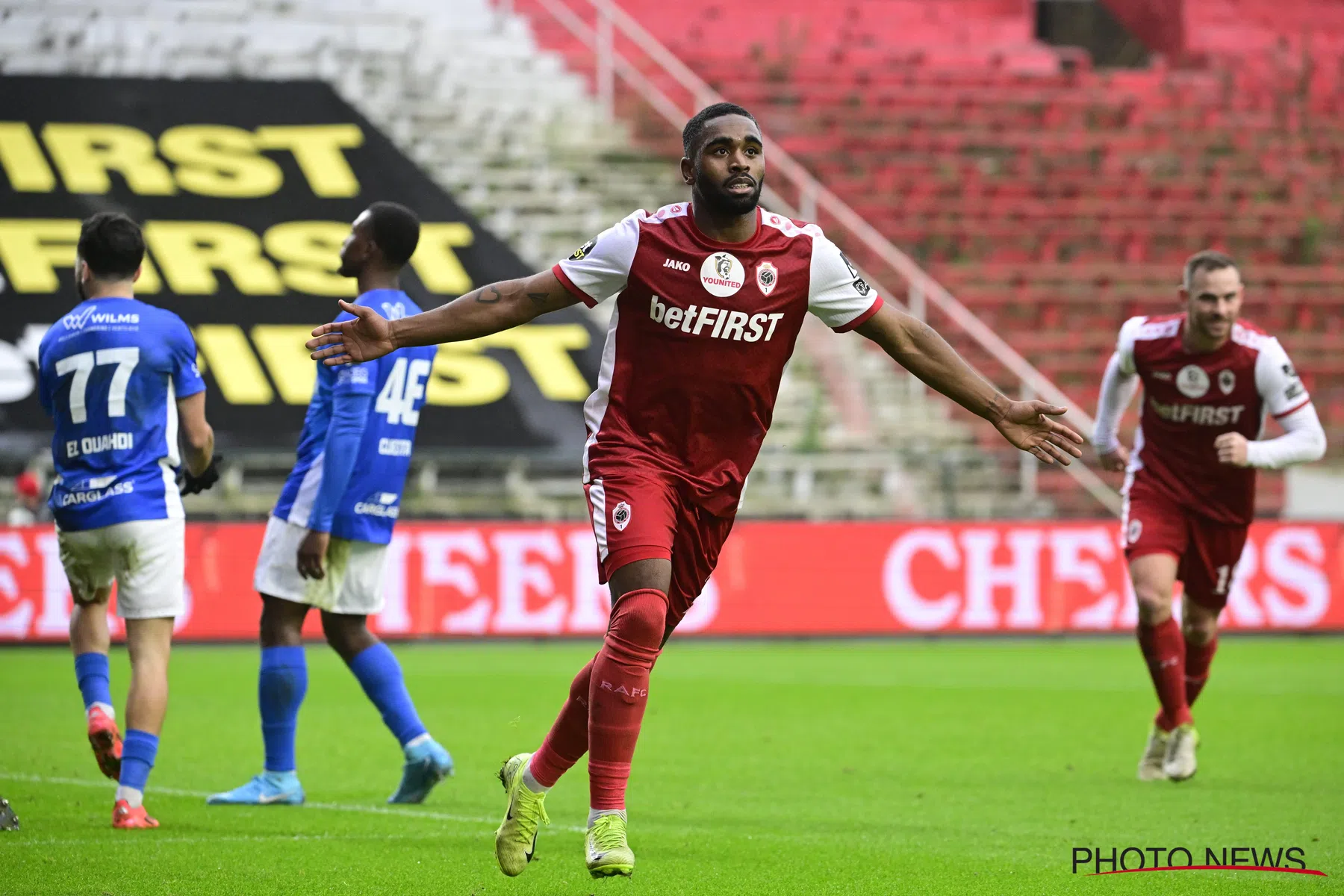 Kerk drukte zijn stempel bij Royal Antwerp FC - KRC Genk 