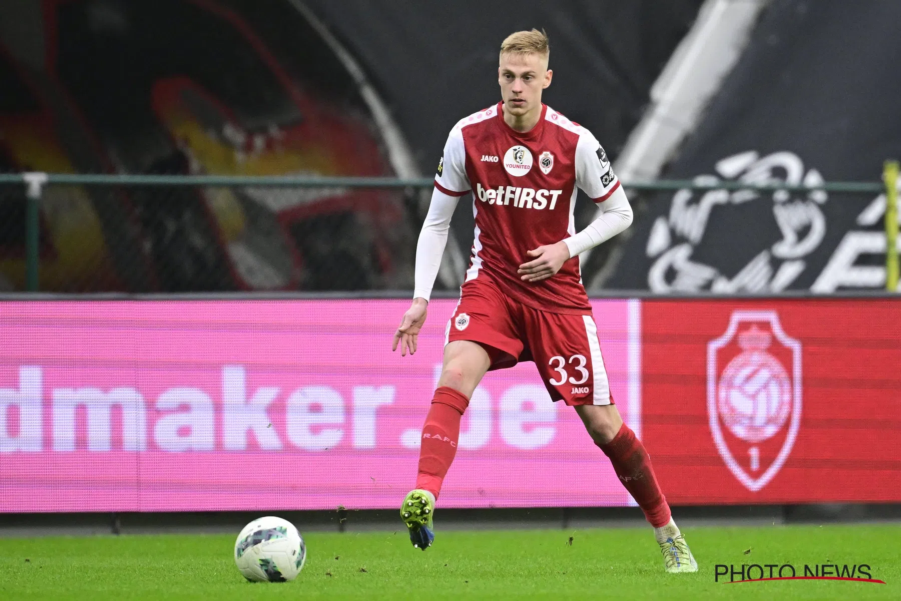 Zeno van den Bosch vindt niet dat Antwerp onder doet voor Genk 