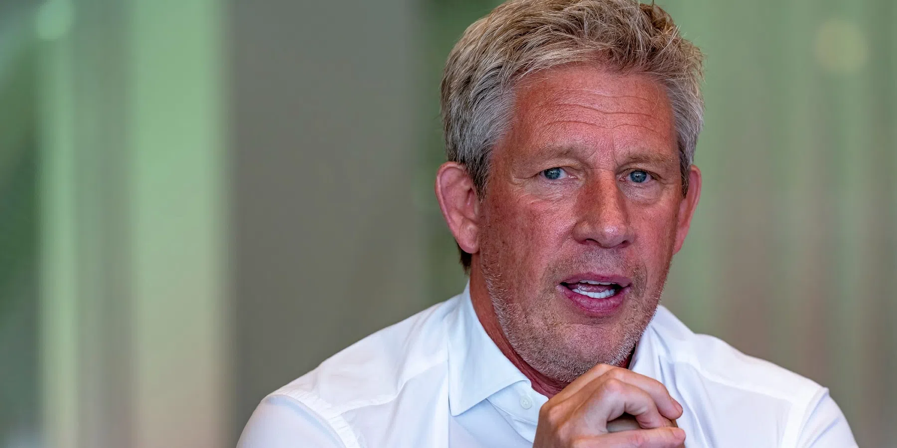 PSV-directeur Brands steekt hand in eigen boezem: 'Zagen intern bepaalde signalen'