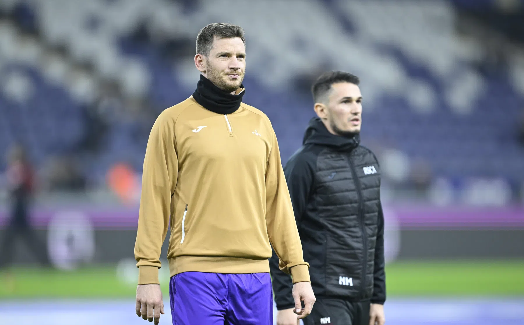 Volgens Hein Vanhaezebrouck moet RSC Anderlecht verdedigers kopen