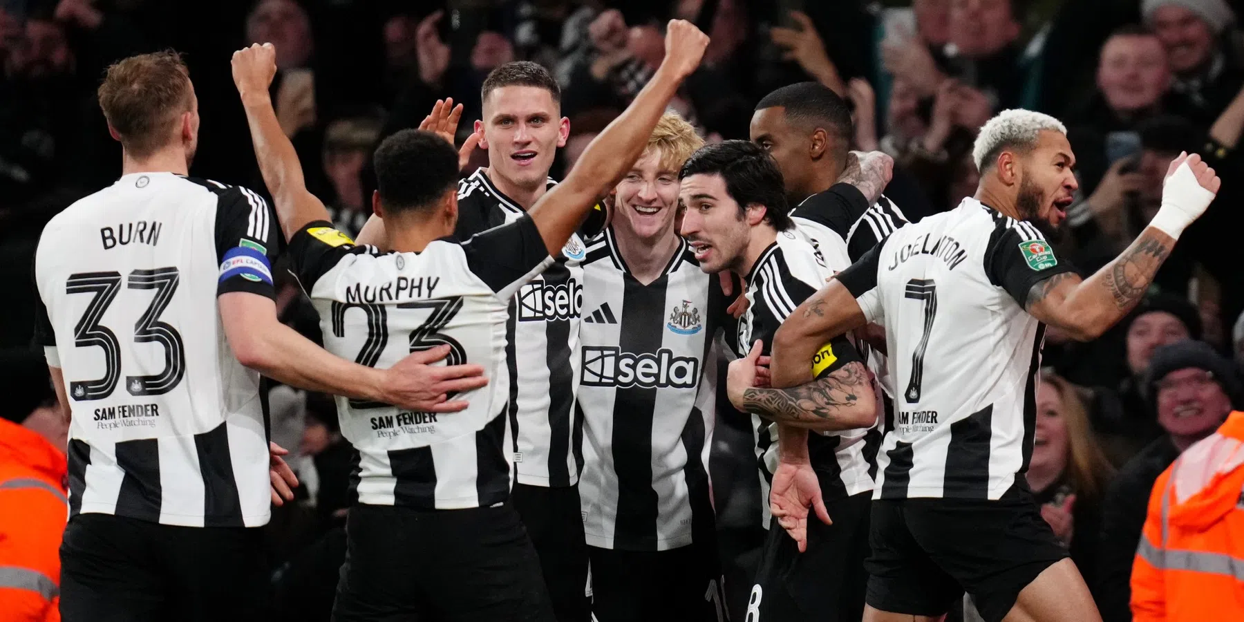 Newcastle United met één been in finale League Cup na winst bij Arsenal