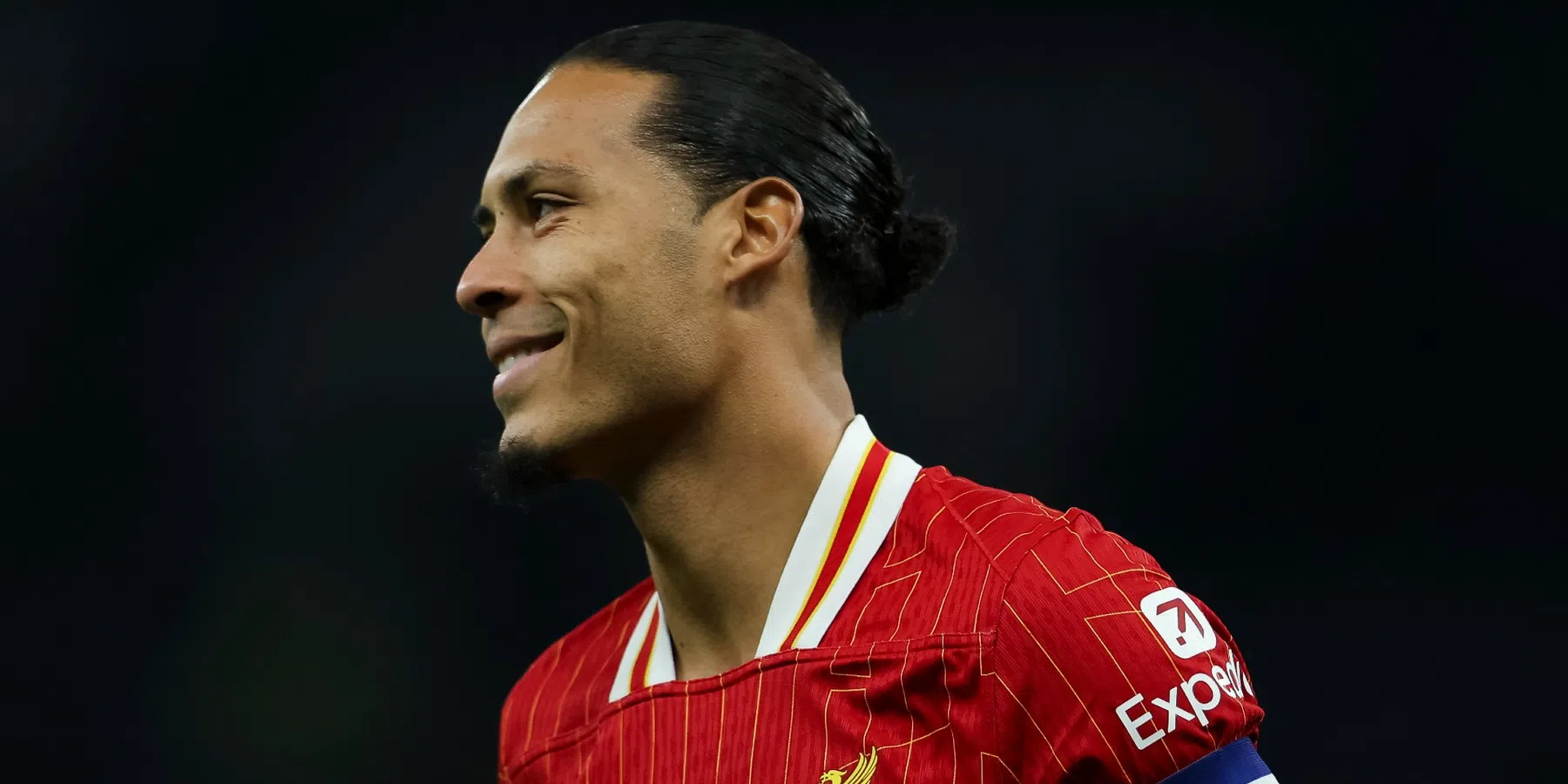 Engelse media lyrisch over Virgil van Dijk