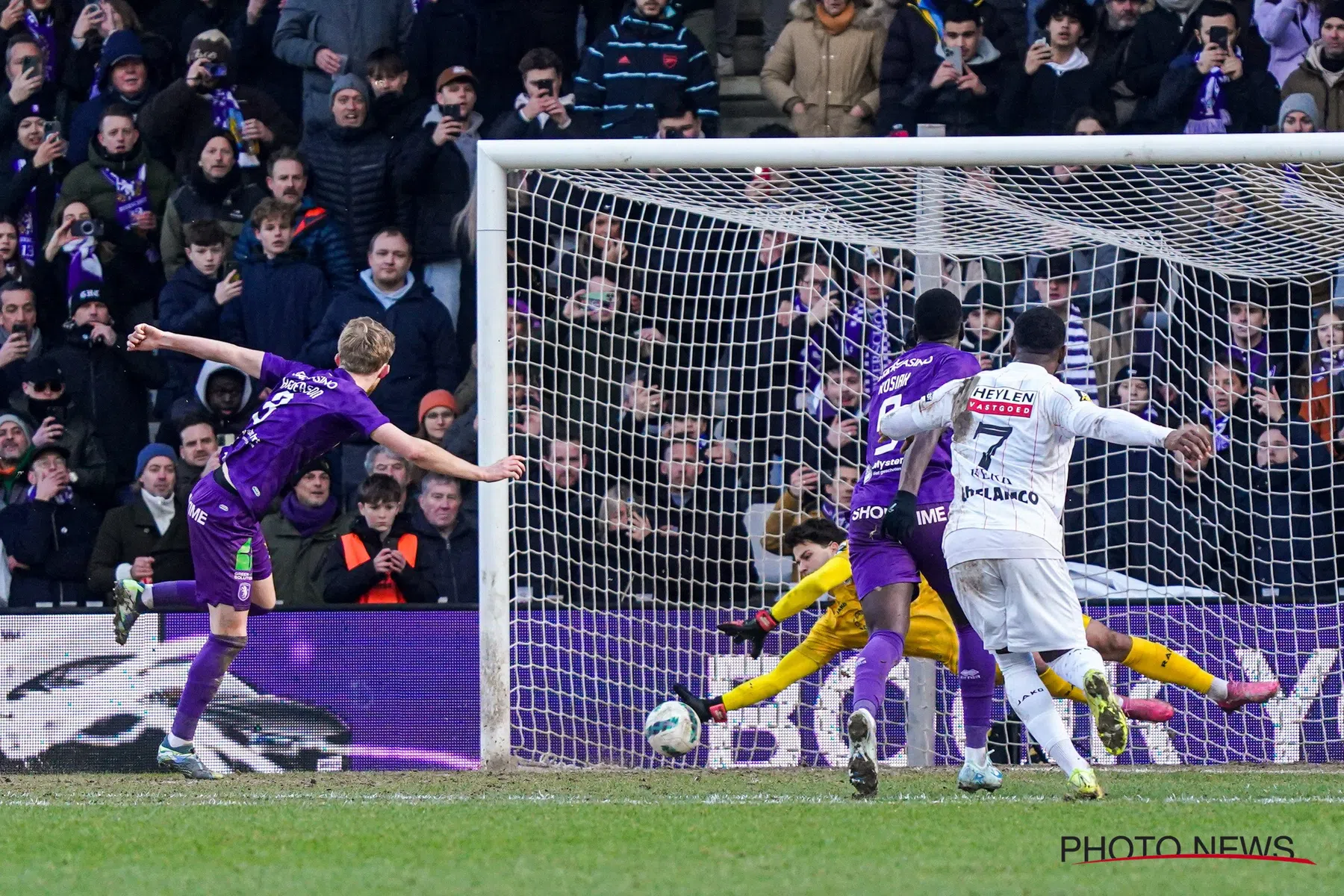 Beerschot en Antwerp spelen gelijk in Antwerpse derby 