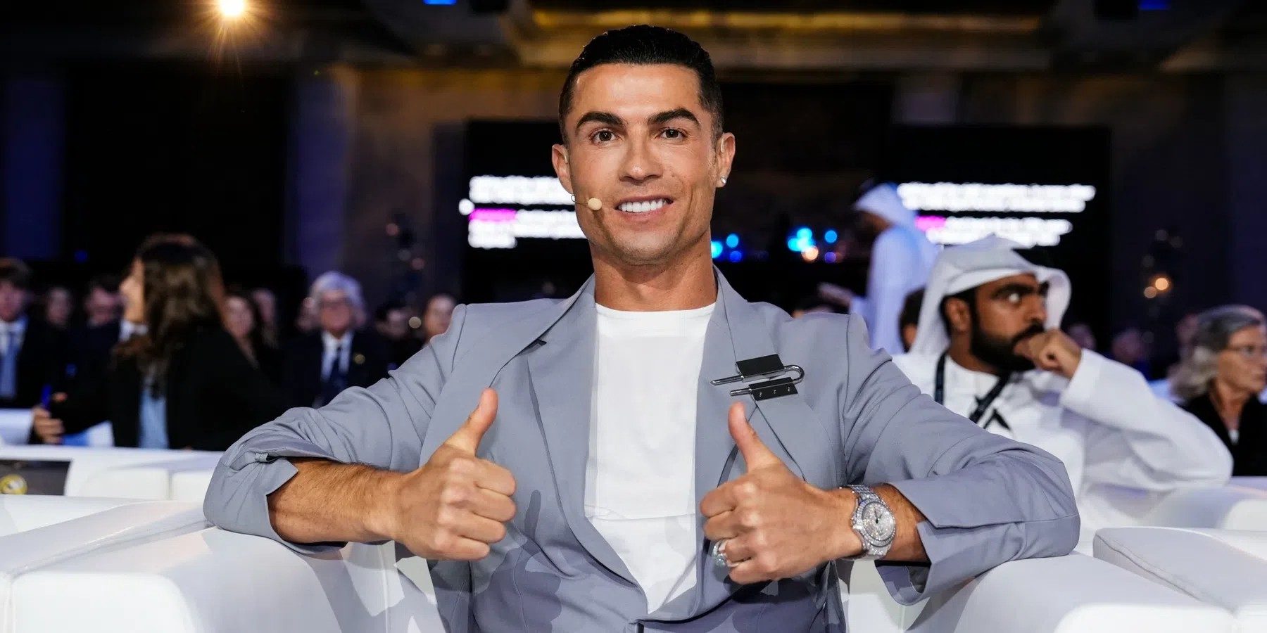 Voor dit monstersalaris gaat Ronaldo bijtekenen bij Al Nassr