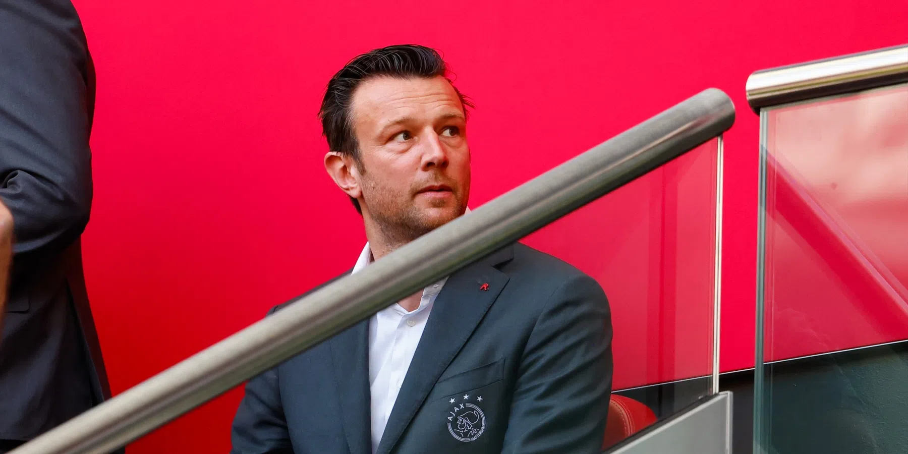 Geelen waakt voor 'Engelse prijzen' bij Ajax: 'Niet hoe we het willen'