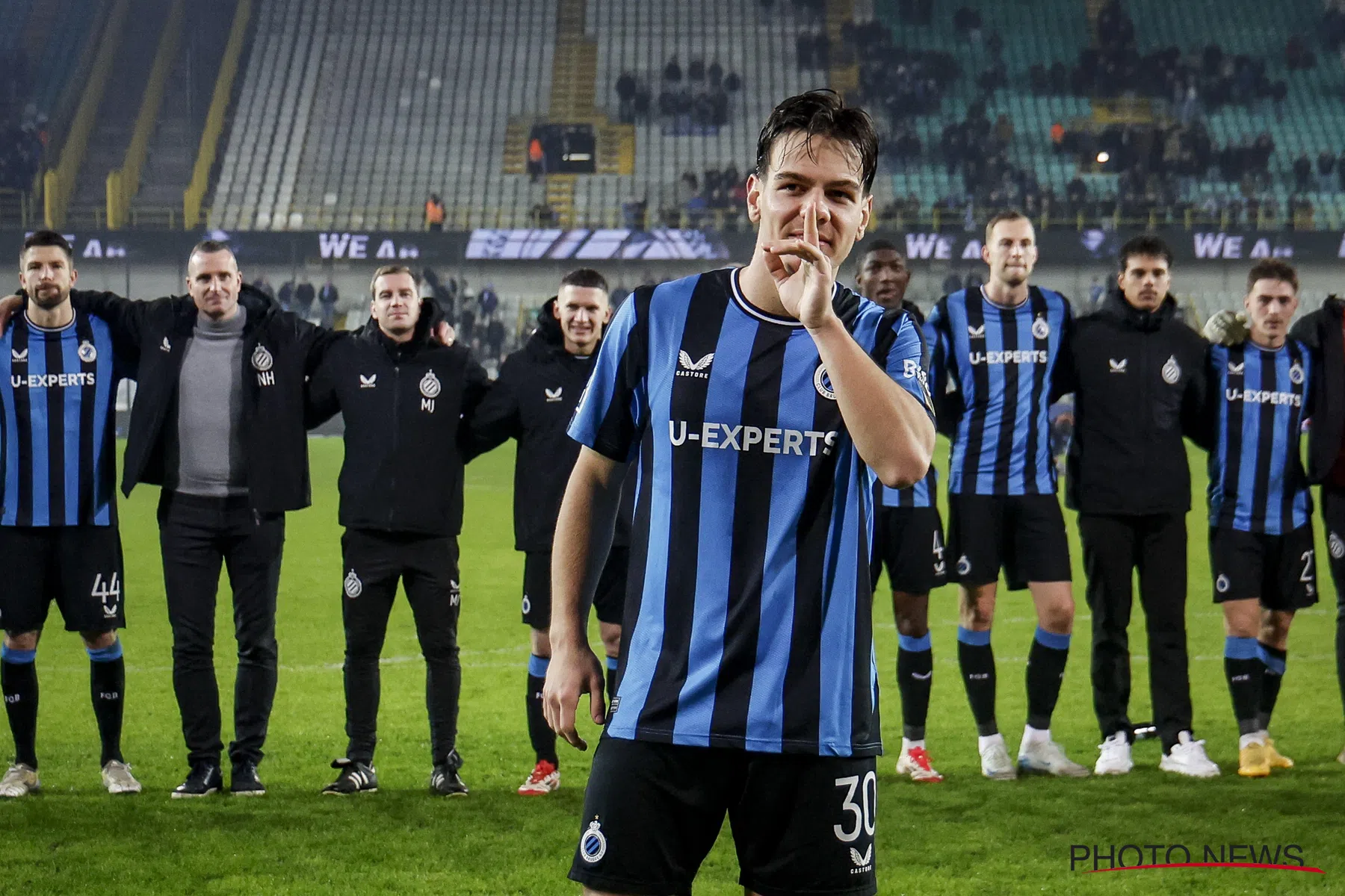 Ardon Jashari op zijn plaats bij Club Brugge