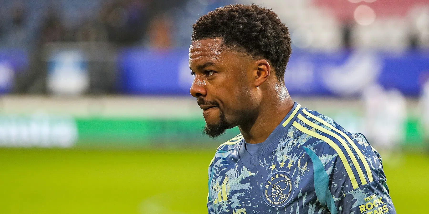 Akpom gaat vertrekken bij Ajax