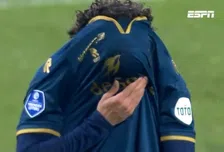 Thumbnail for article: Pijnlijk moment voor Zechiël: Feyenoord-huurling leidt goal van Go Ahead Eagles in