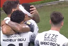 Thumbnail for article: Memphis bewijst weer waarde: assist helpt Corinthians verder in Copa Libertadores