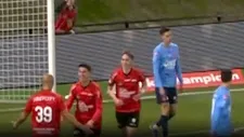 Thumbnail for article: Helmondse historie: KKD-club schiet uit de startblokken in splinternieuw stadion