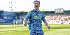 Thumbnail for article: Flets Ajax heeft aan rake penalty van Taylor genoeg voor drie punten in Zwolle