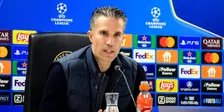 Thumbnail for article: Van Persie stelt Sliti vol trots voor: 'Een liefhebber, van niets onder de indruk'